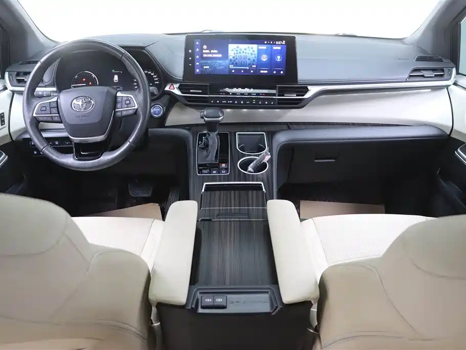 Grevia 2022 2.5L Hybrid Honor Edition купить на сайте DeffCars