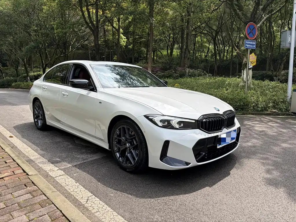 BMW 3 Series 2025 330i M Sports Night Package купить на сайте DeffCars