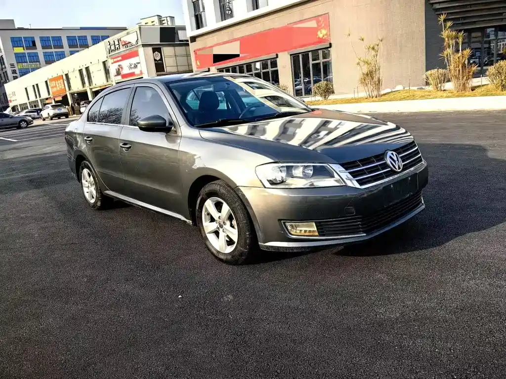 Lavida 2013 facelift classic 1.6L manual fashion version купить на сайте DeffCars