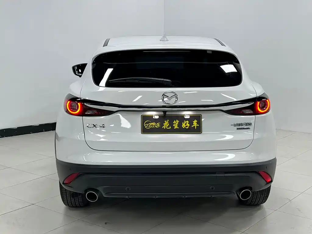 Mazda CX-4 2021 2.0L automatic two-wheel drive Blue Sky Vitality Edition купить на сайте DeffCars