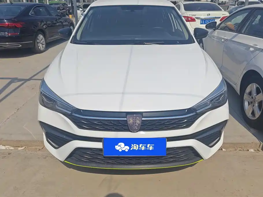 Roewe i5 2021 1.5L manual platinum version купить на сайте DeffCars