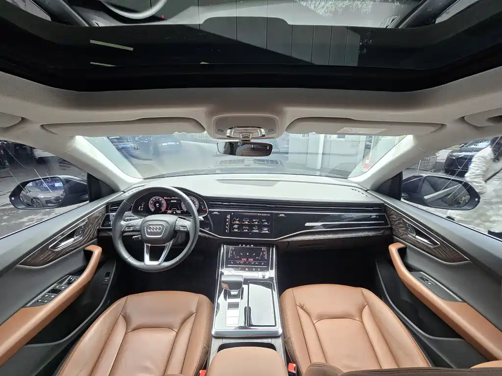 Audi Q8 2019 55 TFSI luxury and dynamic model купить на сайте DeffCars