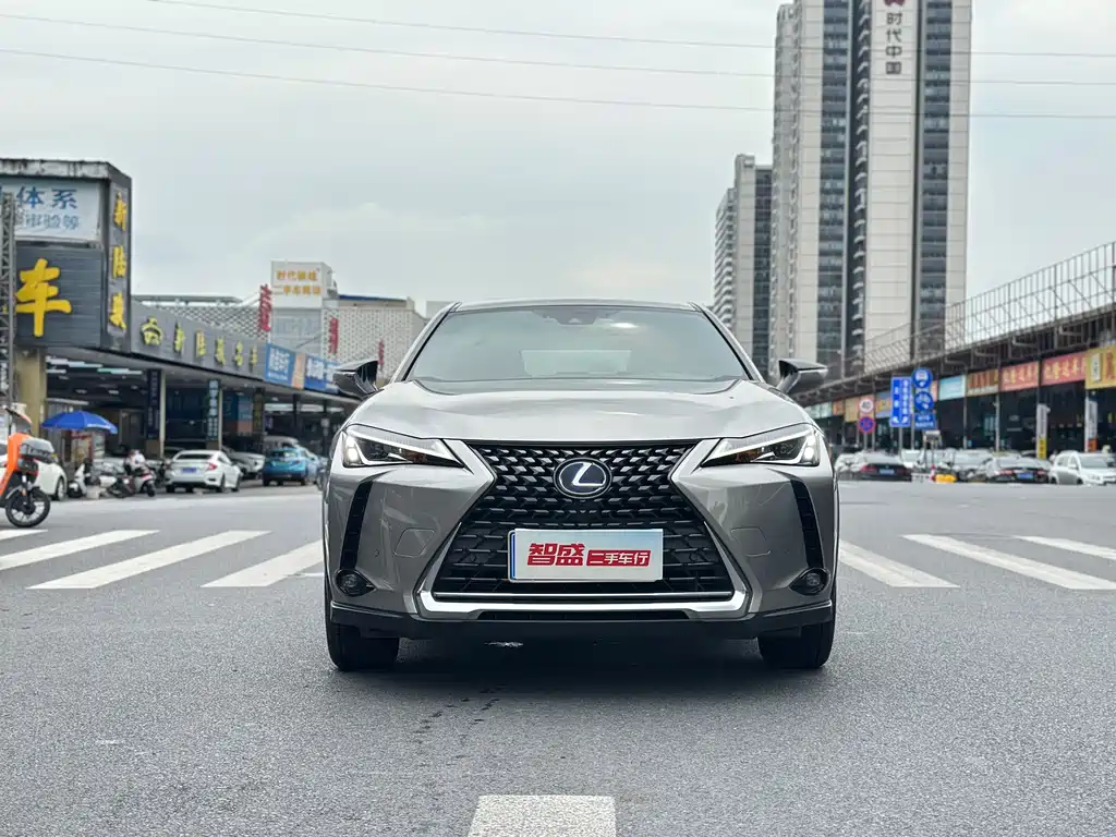 Lexus UX 2020 260h Discovery Edition купить на сайте DeffCars