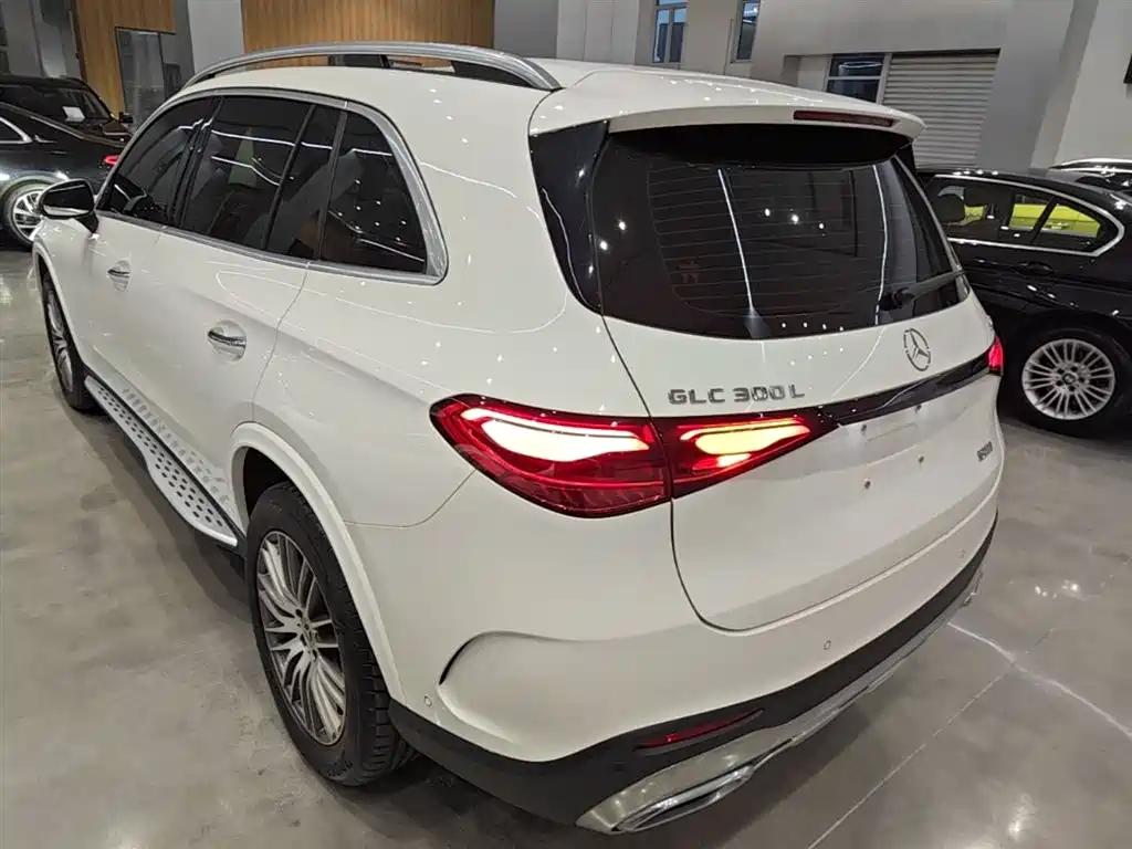 Mercedes-Benz GLC 2023 facelift GLC 300 L 4MATIC dynamic 7-seater купить на сайте DeffCars
