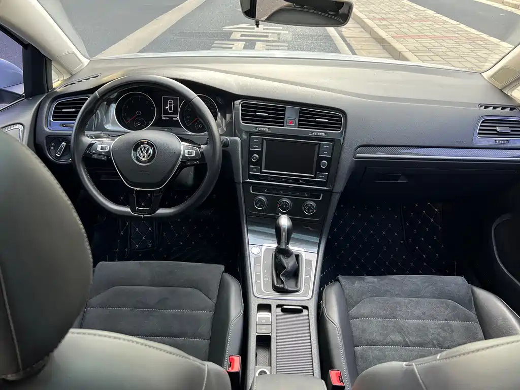 Golf 2018 230TSI automatic luxury model купить на сайте DeffCars