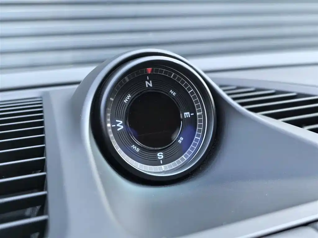 Macan New Energy 2024 Macan 4 купить на сайте DeffCars