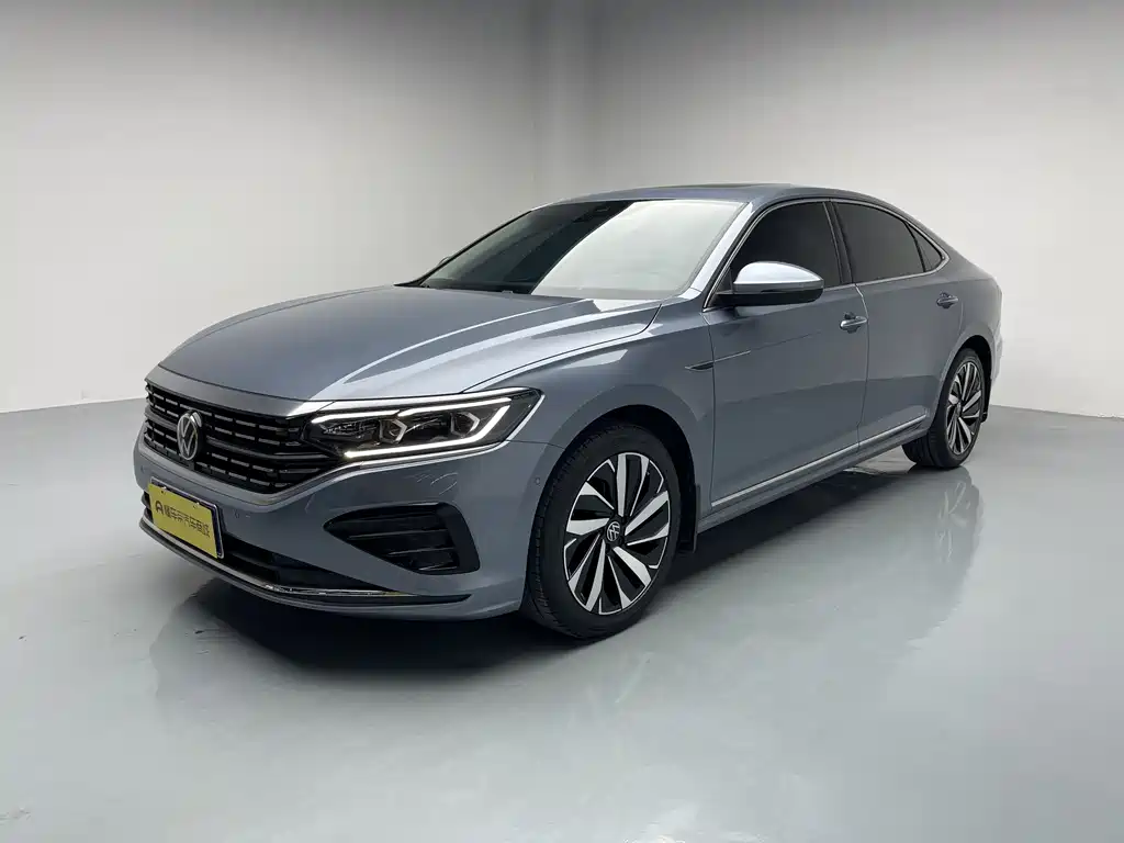 Passat 2022 330TSI Deluxe Edition купить на сайте DeffCars