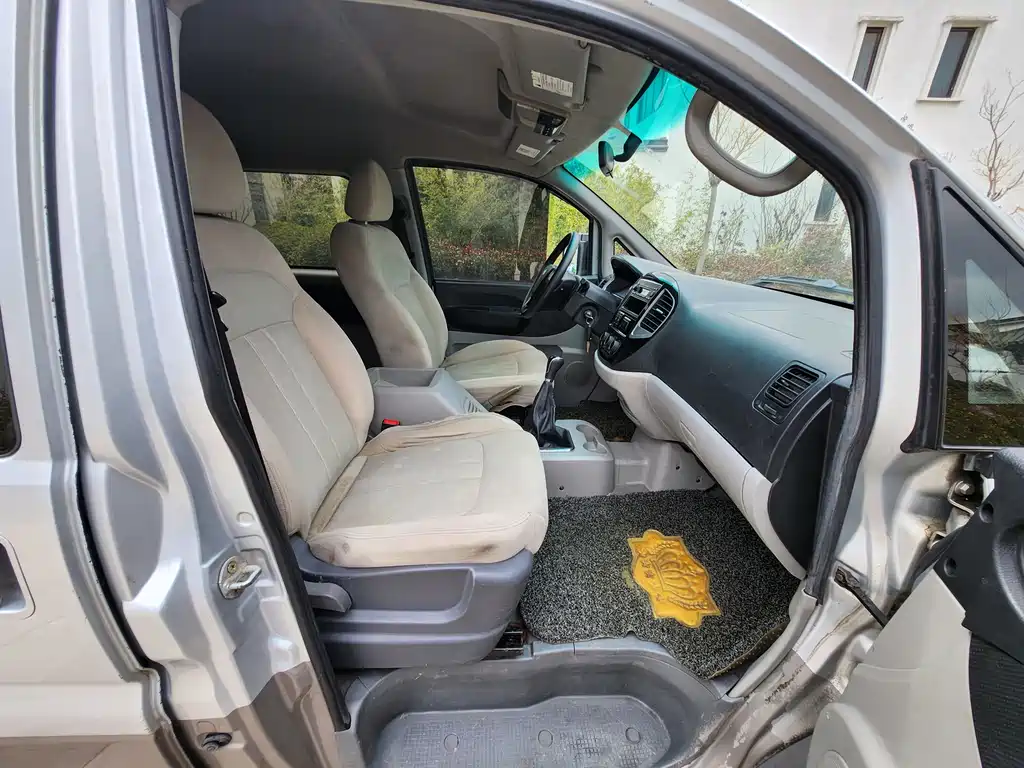 Lingzhi 2018 M3 1.6L 7-seat comfort model купить на сайте DeffCars