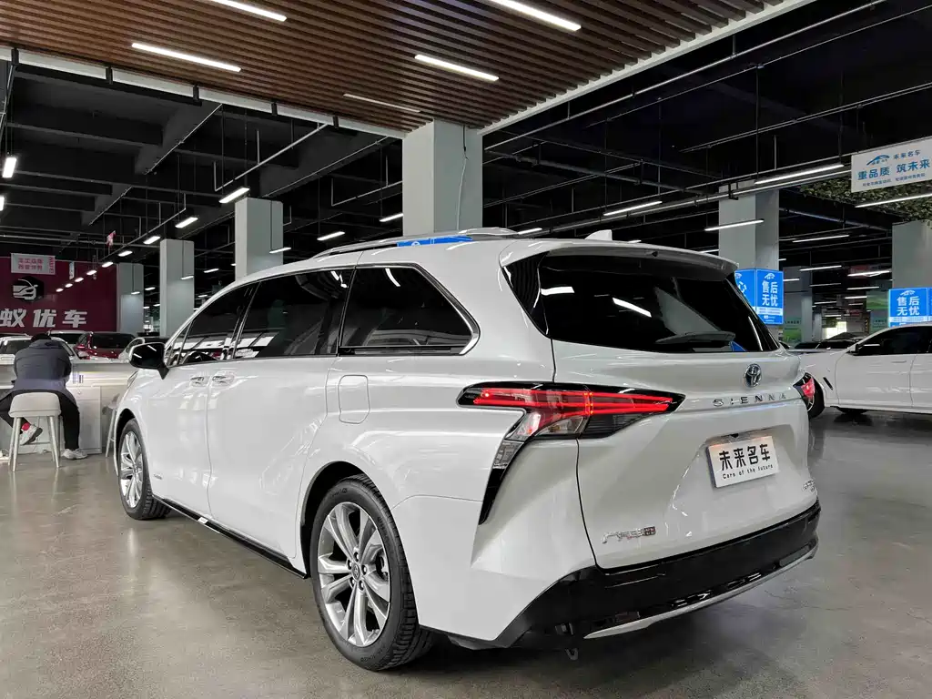 SIENNA 2023 2.5L Hybrid Extreme Edition купить на сайте DeffCars