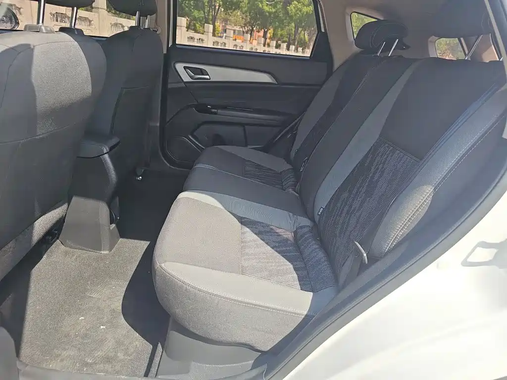 Dongfeng Fengshen AX3 2019 1.6L Manual Enjoy Edition купить на сайте DeffCars