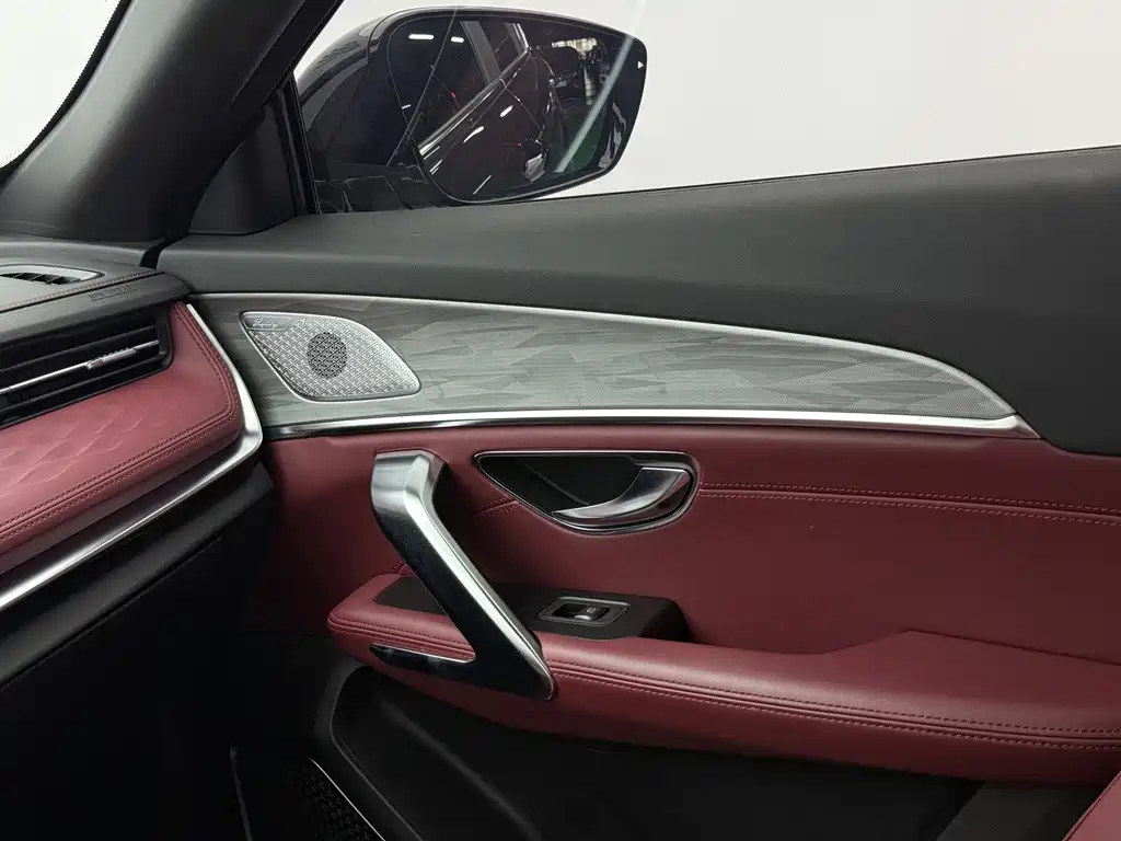 Jietu X70 PLUS 2023 model 1.5T DCT Brave PLUS 5 seats купить на сайте DeffCars