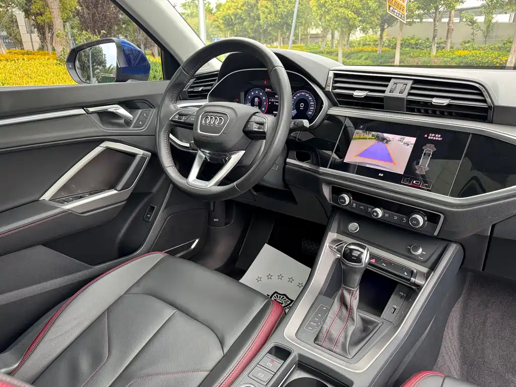 Audi Q3 2019 40 TFSI Fashionable and Elegant купить на сайте DeffCars