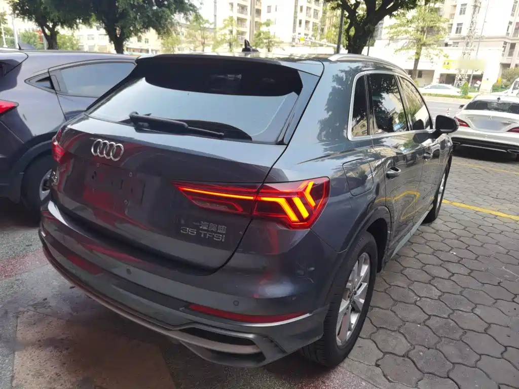 Audi Q3 2019 35 TFSI aggressive and dynamic купить на сайте DeffCars