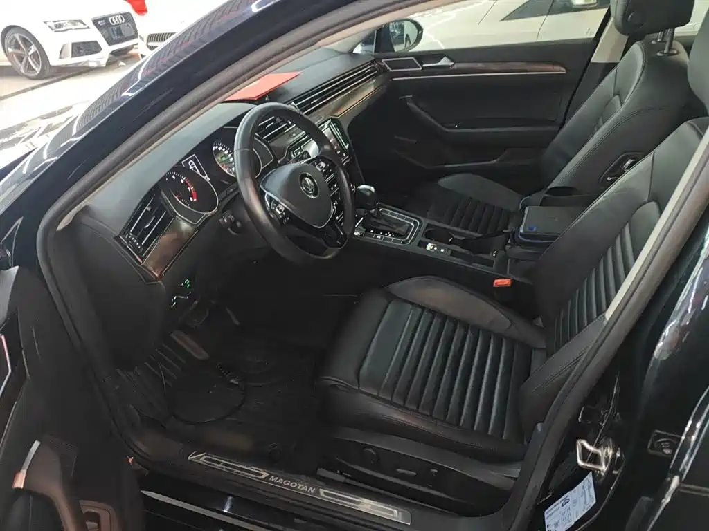 Magotan 2019 330TSI DSG luxury model National VI купить на сайте DeffCars