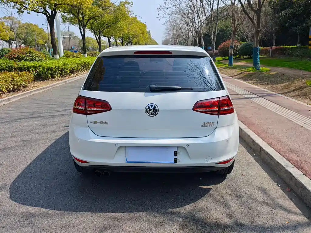 Golf 2017 230TSI automatic comfort million-unit commemorative edition купить на сайте DeffCars