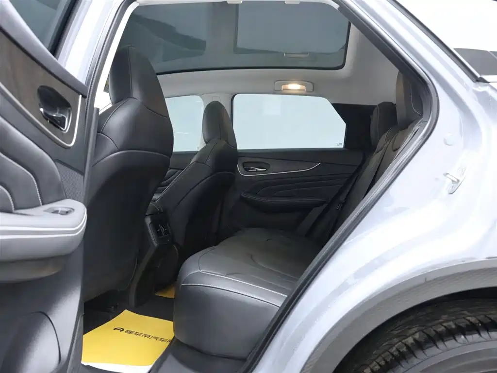 Venucia V DD-i 2023 60km iD version купить на сайте DeffCars