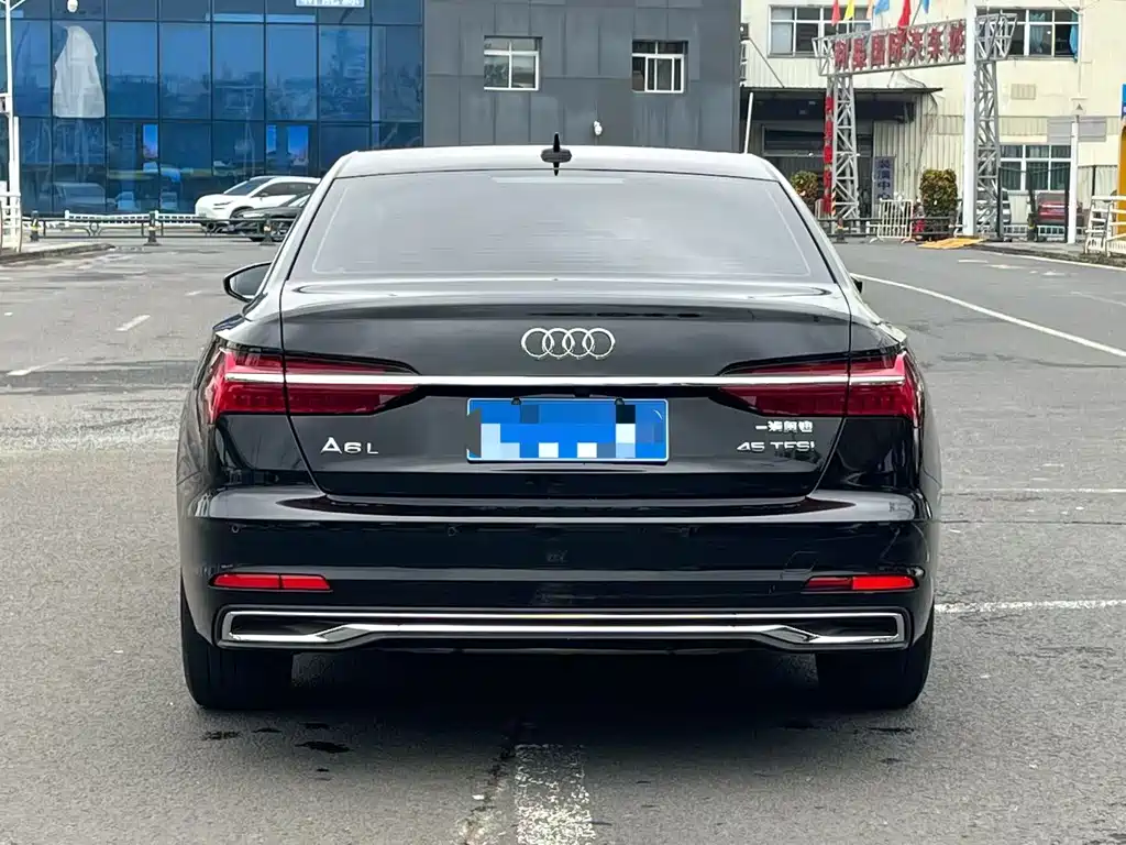 Audi A6L 2023 45 TFSI Premium Elegant Model купить на сайте DeffCars