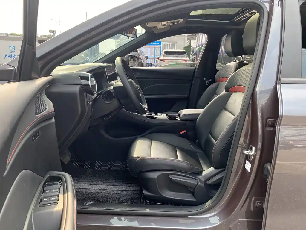 MG5 2025 180DVVT Global Deluxe Edition купить на сайте DeffCars