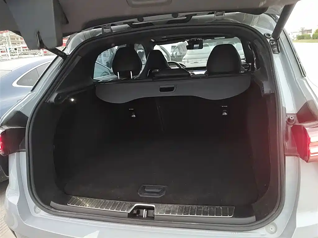 Lynk & Co 01 2023 1.5TD EM-F PM купить на сайте DeffCars
