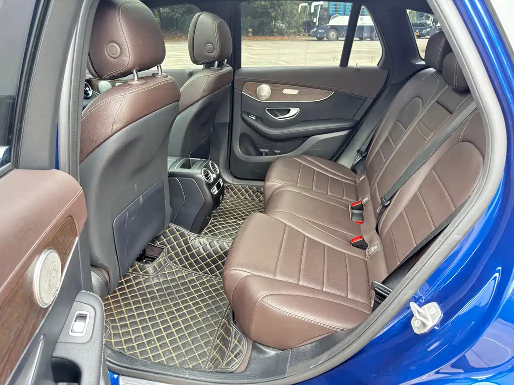 Mercedes-Benz GLC 2022 facelift GLC 260 L 4MATIC luxury model купить на сайте DeffCars