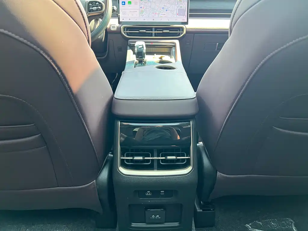 Jietu X90 PRO 2024 1.6T DCT Deluxe Edition 7 seats купить на сайте DeffCars