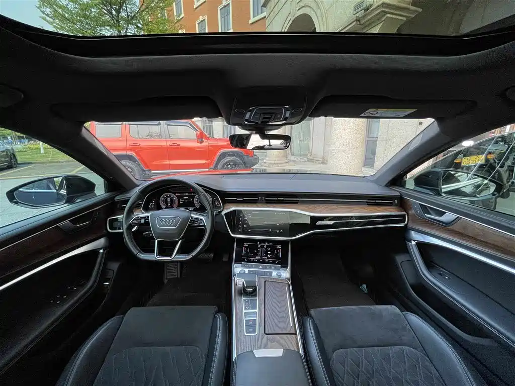 Audi A6L 2022 55 TFSI quattro exclusive dynamic model купить на сайте DeffCars