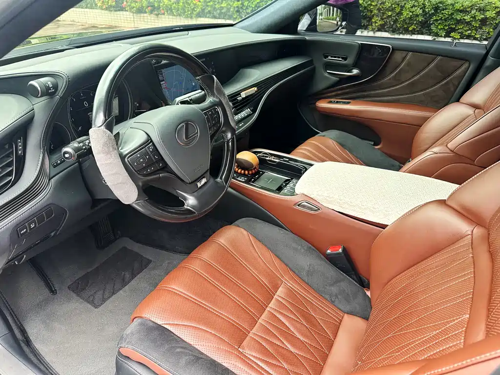 Lexus LS 2018 500h Executive Edition National V купить на сайте DeffCars