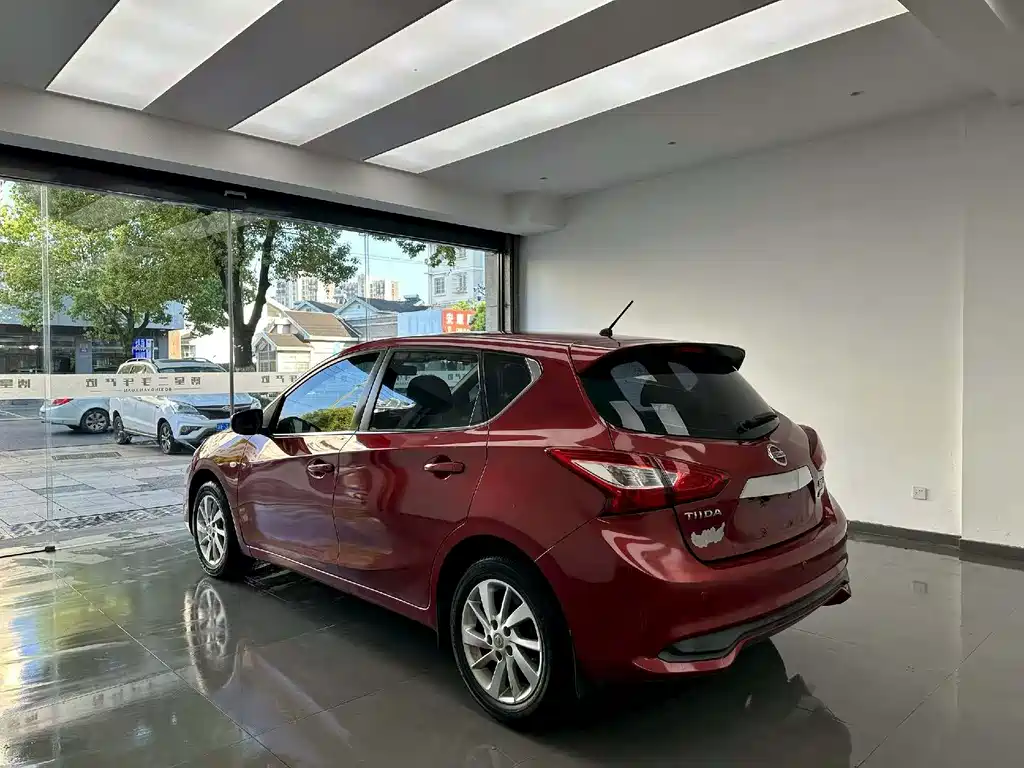 Tiida 2016 1.6L CVT cool version купить на сайте DeffCars