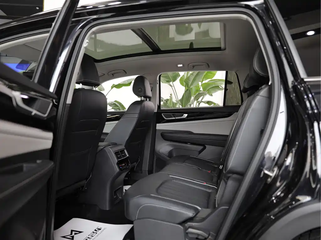 Touron 2022 380TSI four-wheel drive luxury version купить на сайте DeffCars