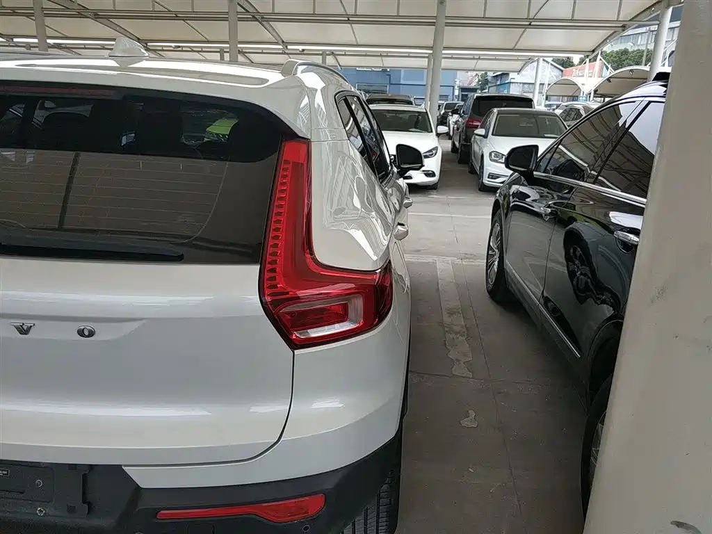 Volvo XC40 2020 T3 Zhiyuan Luxury Edition купить на сайте DeffCars