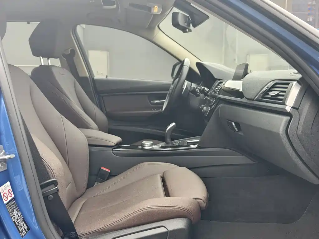 BMW 3 Series 2018 320Li Leading M Sports Package купить на сайте DeffCars