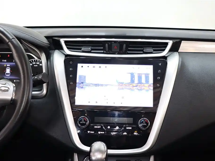 Loulan 2021 2.5L XL 2WD Intelligent Connected Deluxe Edition купить на сайте DeffCars