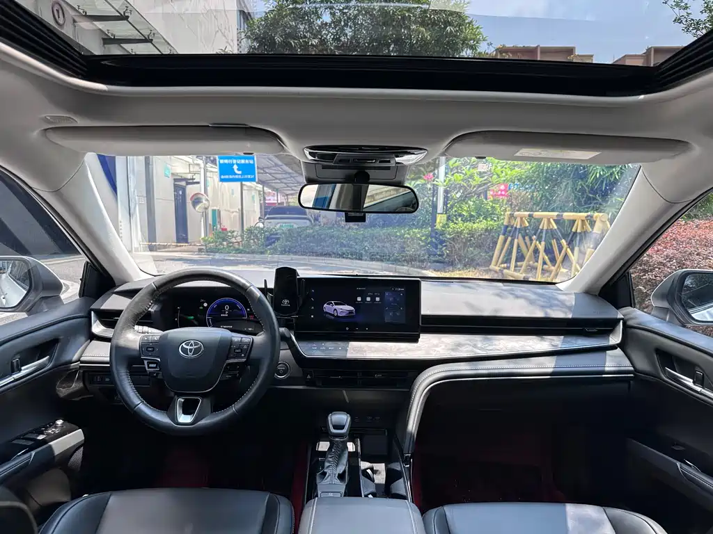 Camry 2024 Dual Engine 2.0HE Elite Edition купить на сайте DeffCars