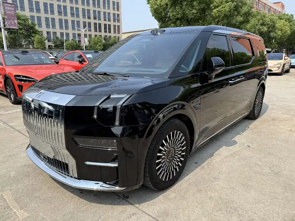 Jikrypton 009 2024 seven-seater aisle version 108kWh купить на сайте DeffCars