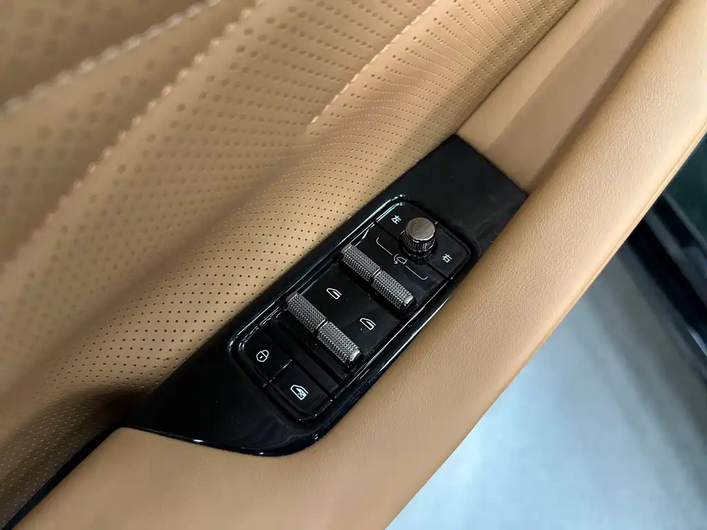 Galaxy Star 8 2025 130km EM-i Exclusive Edition купить на сайте DeffCars