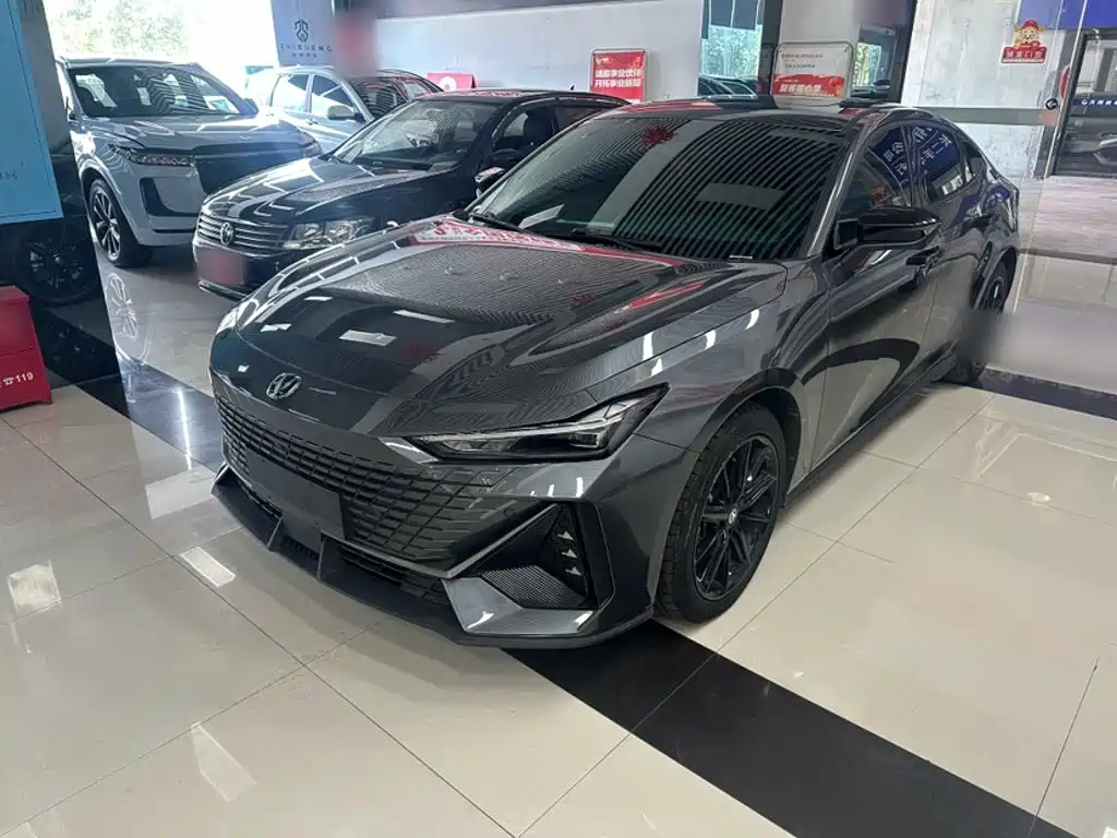 Changan UNI-V 2023 1.5T exclusive model купить на сайте DeffCars