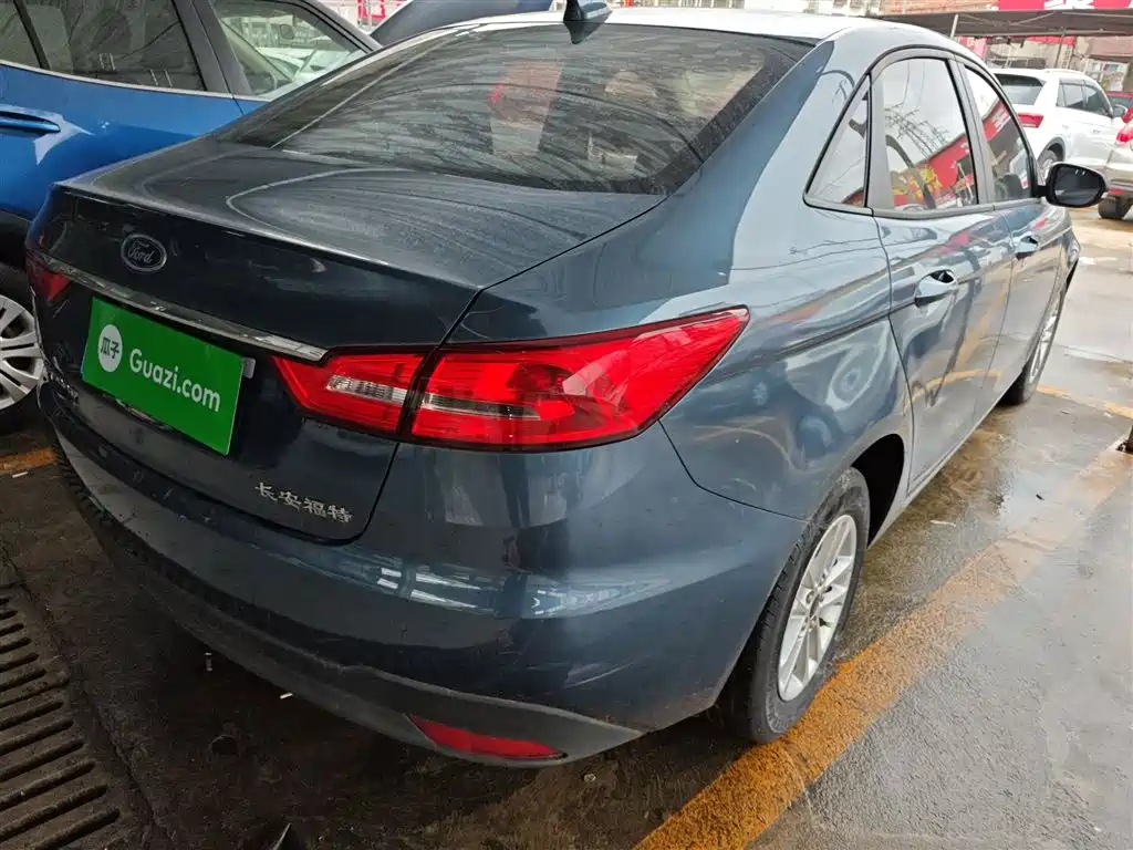 Escort 2019 facelift 1.5L manual quality model (tire pressure monitoring) National VI купить на сайте DeffCars