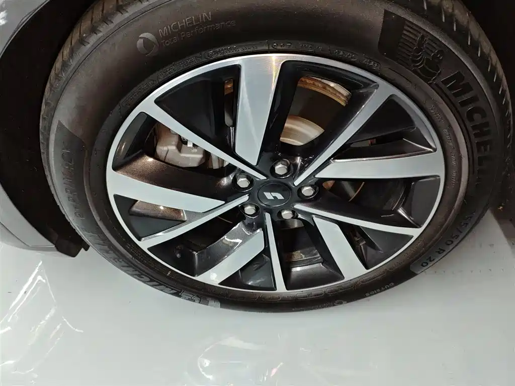 Ideal L8 2023 Pro купить на сайте DeffCars