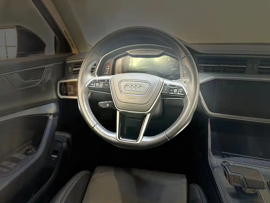 Audi A6L 2023 45 TFSI Premium Elegant Model купить на сайте DeffCars