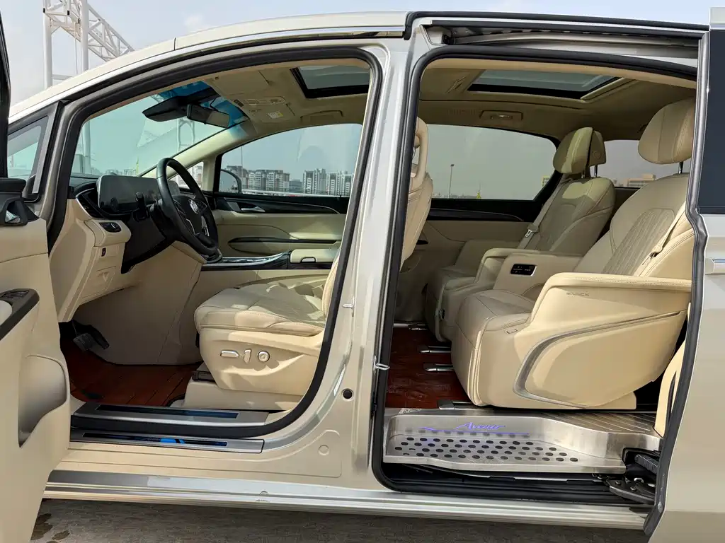 Buick GL8 2022 ES Lu Zun 653T luxury model купить на сайте DeffCars