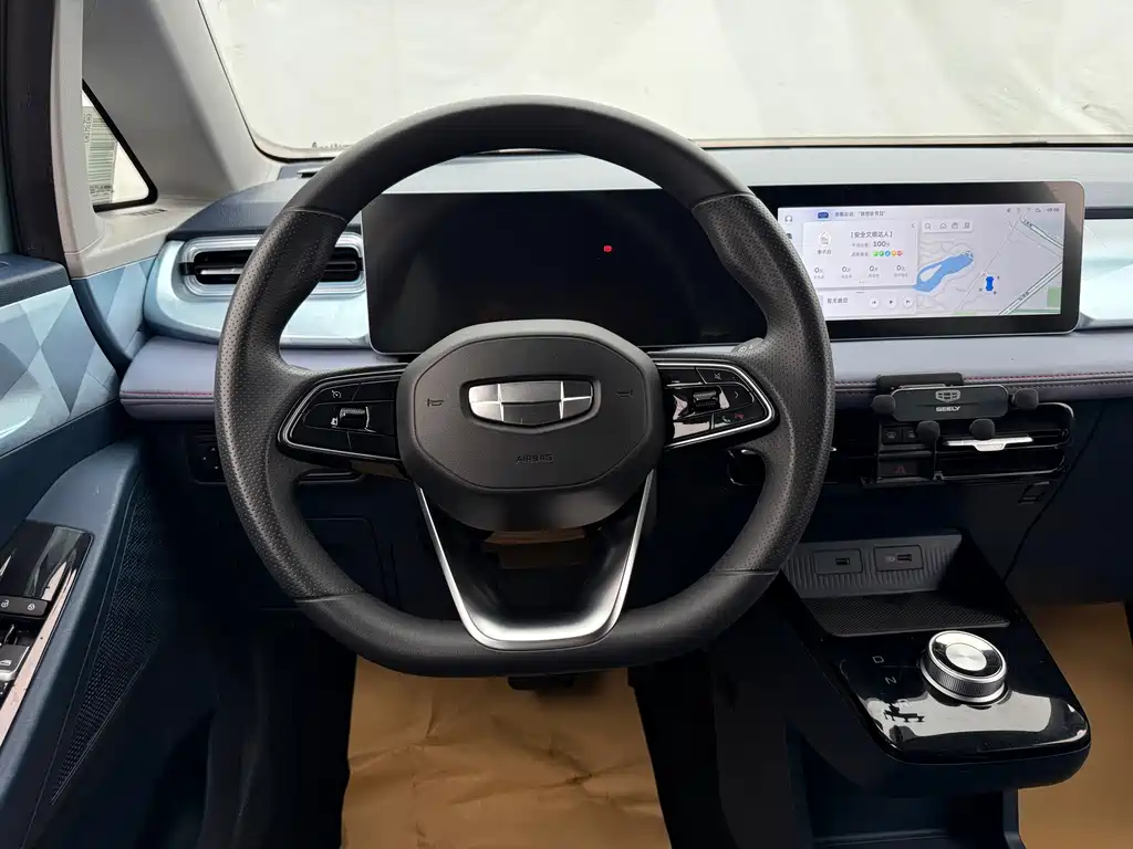 Geely Geometry E Firefly 2022 Model 320KM Smart Tiger 4 Seats купить на сайте DeffCars