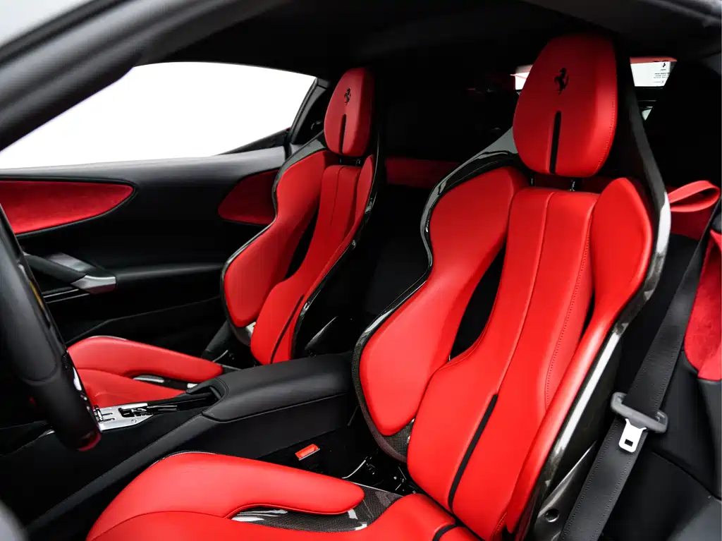 SF90 2020 3.9T V8 Stradale купить на сайте DeffCars