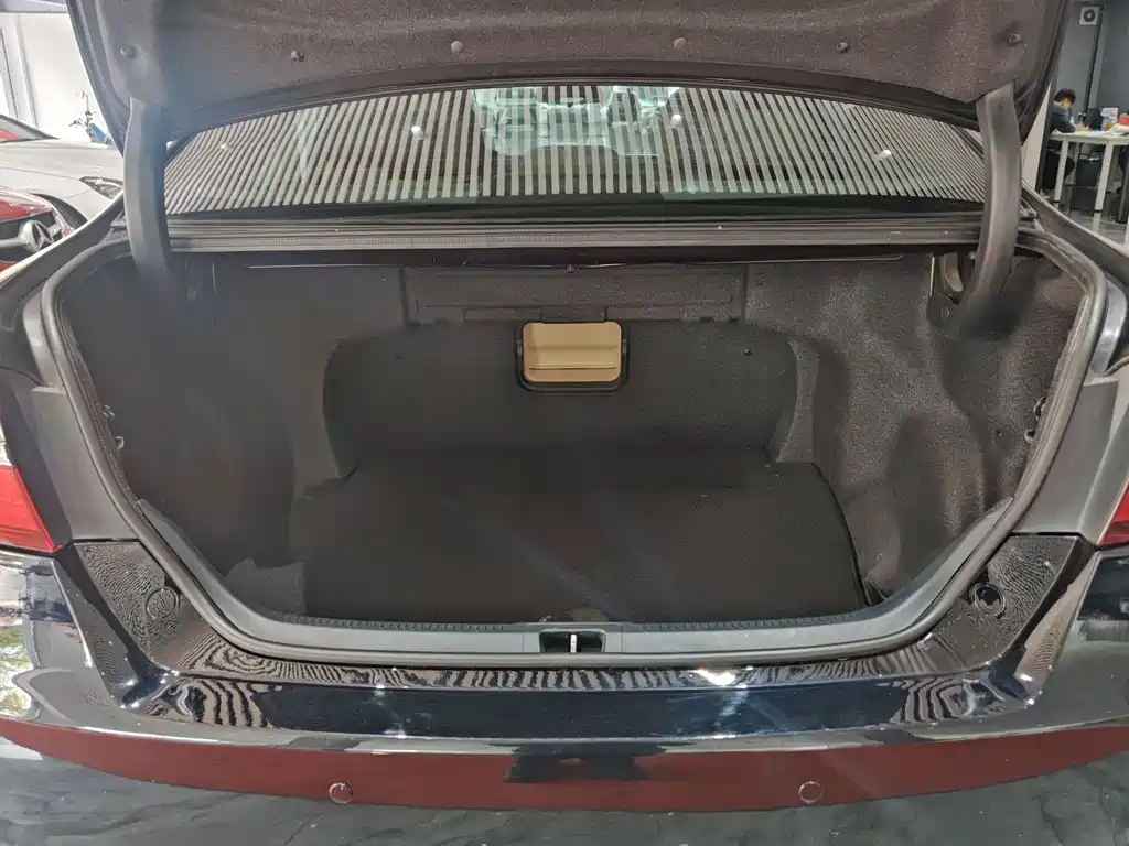 Camry 2015 2.0E Elite Edition купить на сайте DeffCars