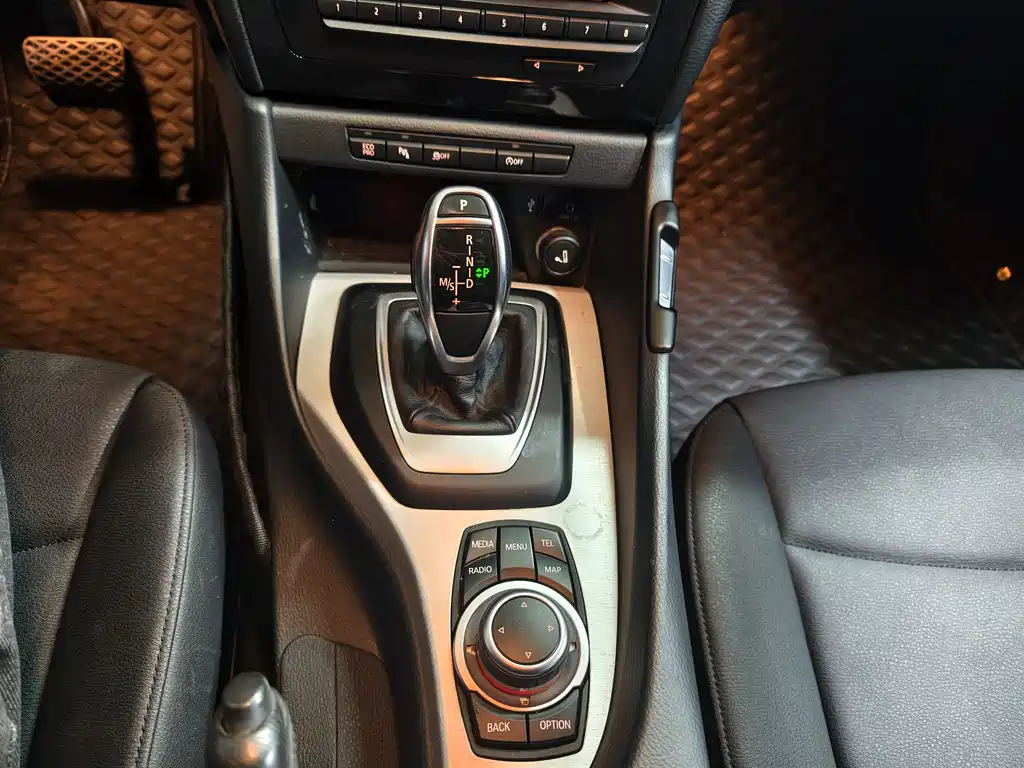 BMW X1 2014 sDrive18i leading model купить на сайте DeffCars