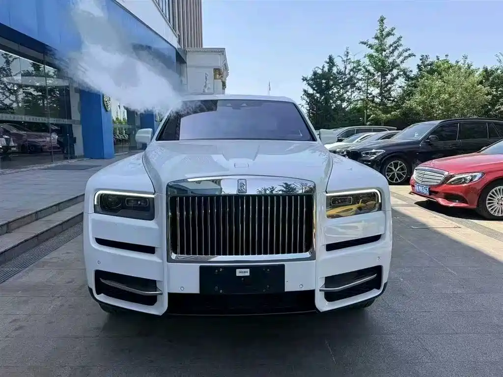 Cullinan 2018 four-seat version купить на сайте DeffCars