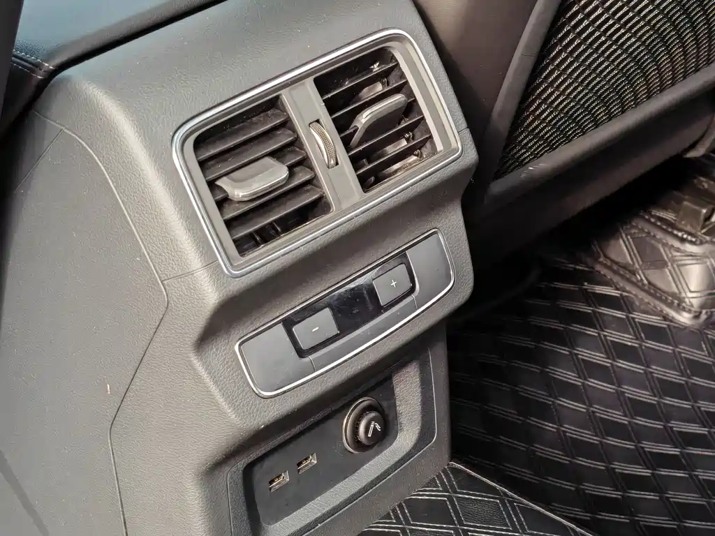 Audi Q5L 2022 40T luxury and dynamic model купить на сайте DeffCars