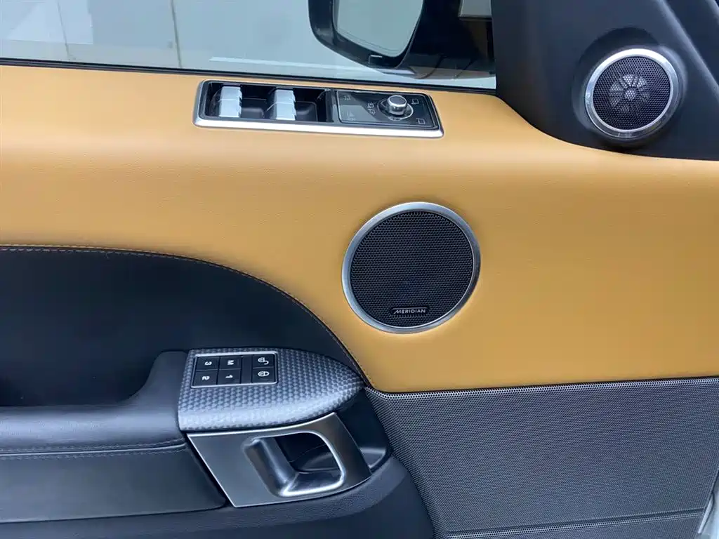 Range Rover Sport 2020 3.0 L6 HSE DYNAMIC купить на сайте DeffCars