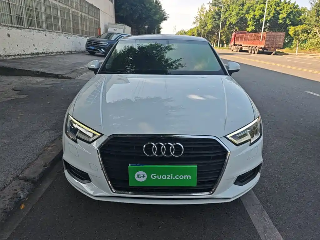 Audi A3 2018 30th Anniversary Limousine 35 TFSI Enterprising купить на сайте DeffCars