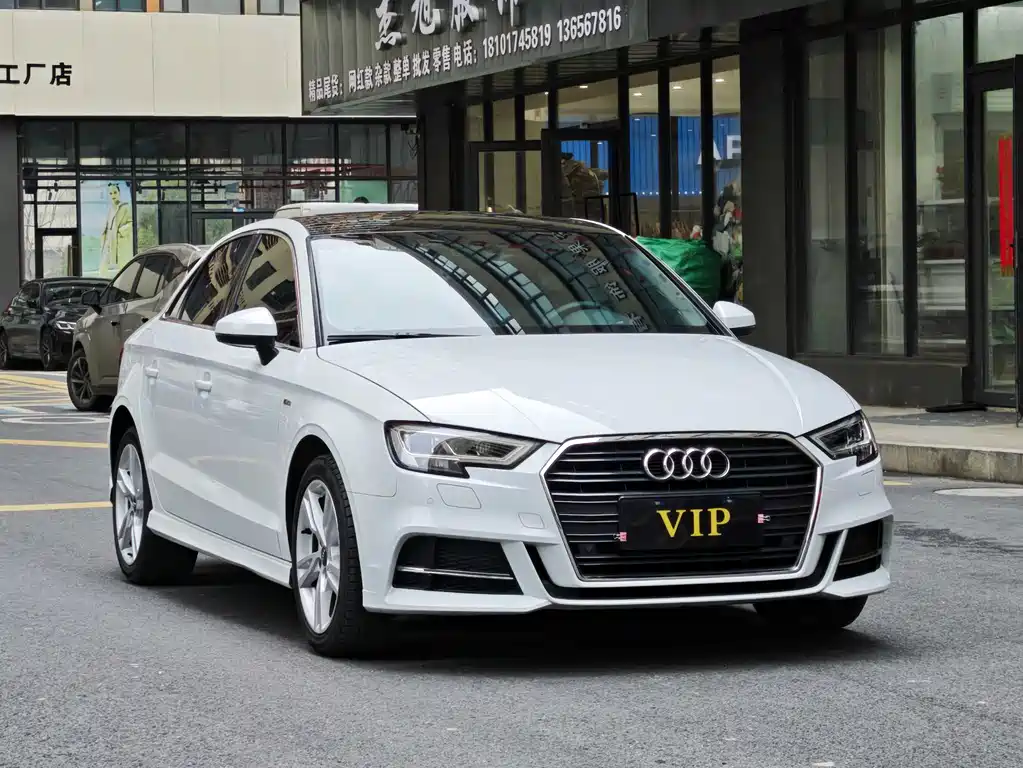 Audi A3 2019 Limousine 35 TFSI Fashion Type National VI купить на сайте DeffCars