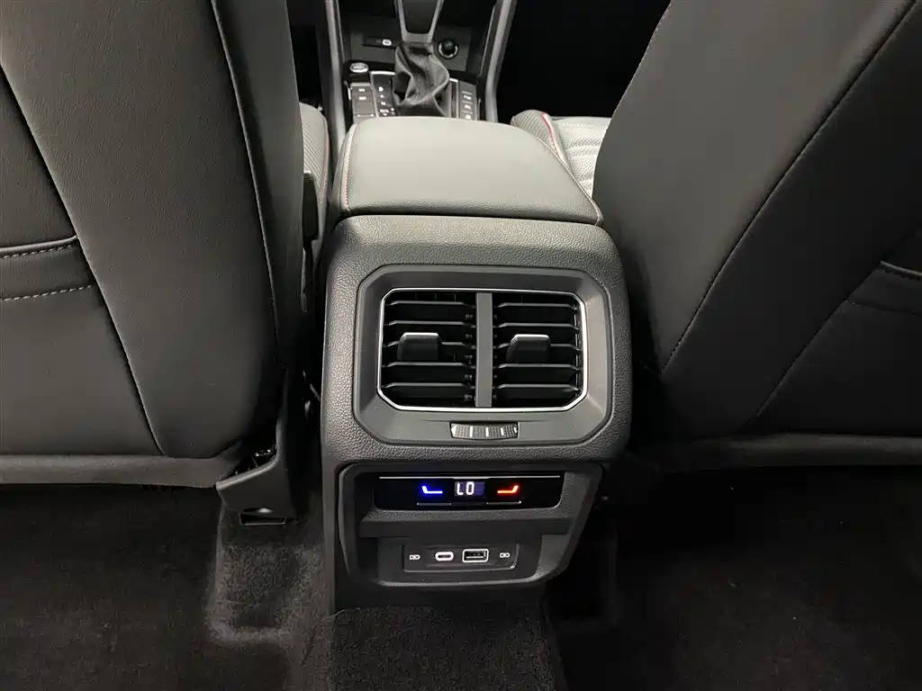 Tiguan X 2023 facelift 330TSI two-wheel drive flagship version купить на сайте DeffCars